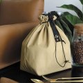 Sac déjeuner publicitaire GOODJOUR sur une table