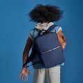 Sac à dos publicitaire et porte documents MAC KINLEY porté par un homme
