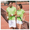 Polo publicitaire sport PERFORMER couleur Homme  porté