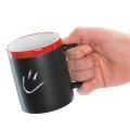 Mug publicitaire couleur MYCUP 350 ml en main