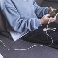 Mise en situation du Câble de charge publicitaire MR BIO long QUADRI
