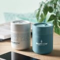 Mug publicitaire KEMAH 330 ml sur une table marqué